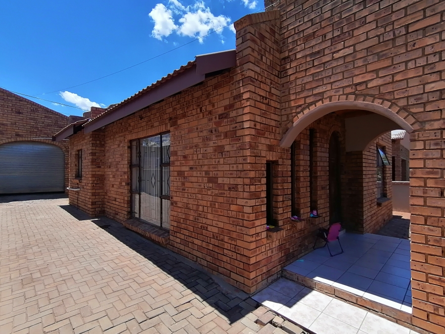 3 Bedroom Property for Sale in Jouberton North West